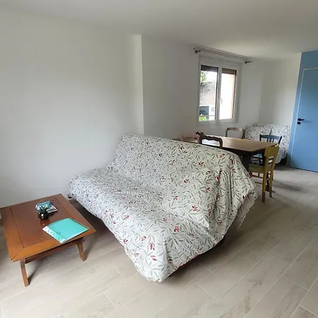 Le Truc En Plus, Accessibles Pmr, Appartement 45 M2 Mitoyen Dans Une Maison Avec Un Autre Appartement Guérard Extérieur photo